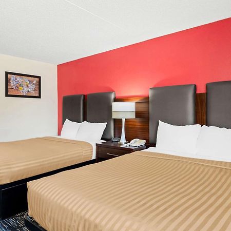 Econo Lodge Эмпория Экстерьер фото
