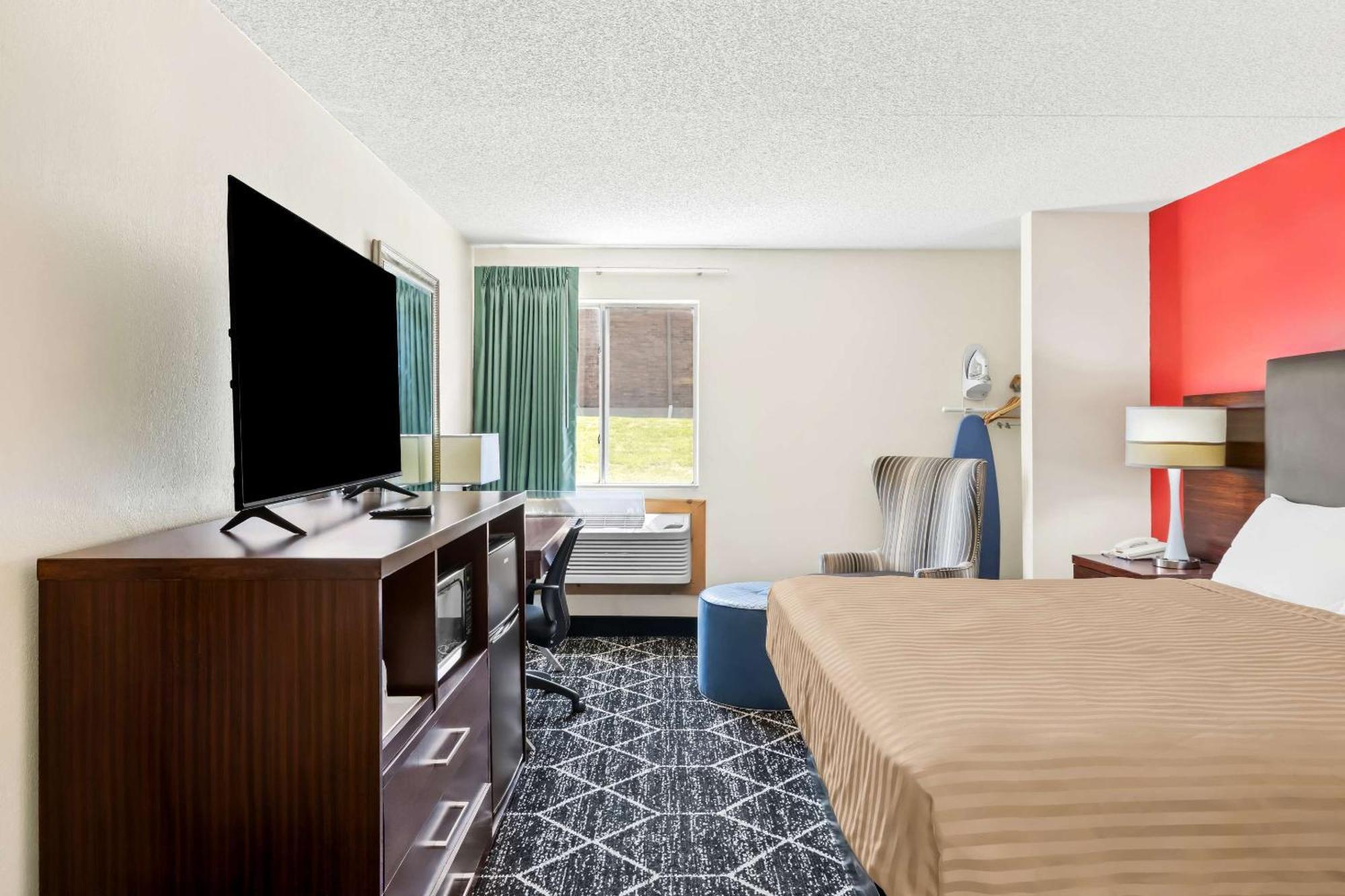 Econo Lodge Эмпория Экстерьер фото